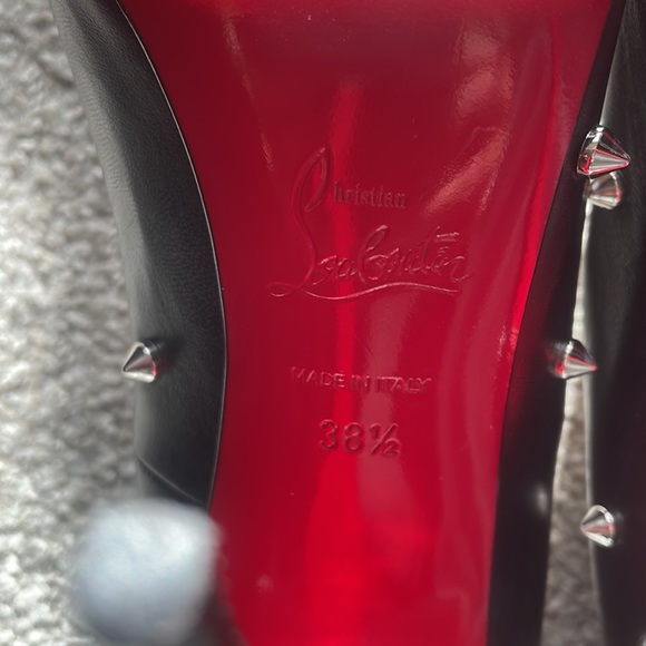 Authentic Christian Louboutin black studded So Kate 5 inch heels size 38 1/2 - Picture 6 of 10